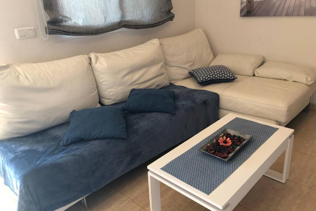 Beautiful Apartment With Swimming Pool And Beach Аликанте Екстериор снимка